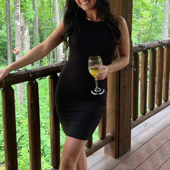 Black Pitaya Bodycon Midi Dress - Picture 1 of 2